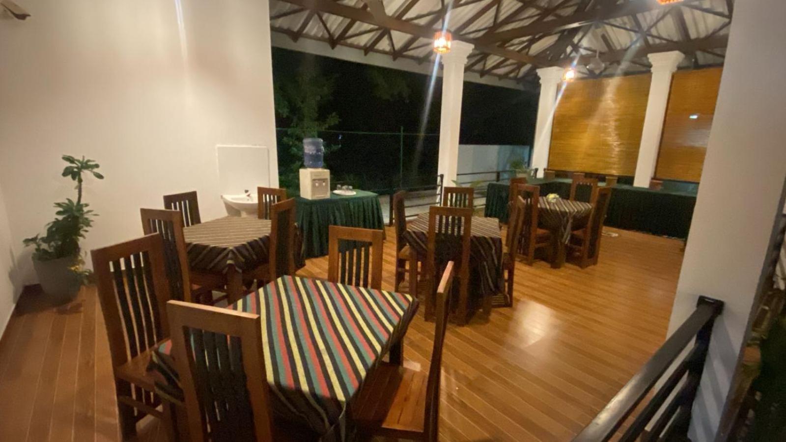 Premium Cottages B&B Kurunegala Exterior foto